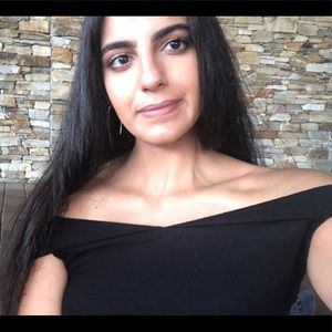 Meet your Posher, Laila